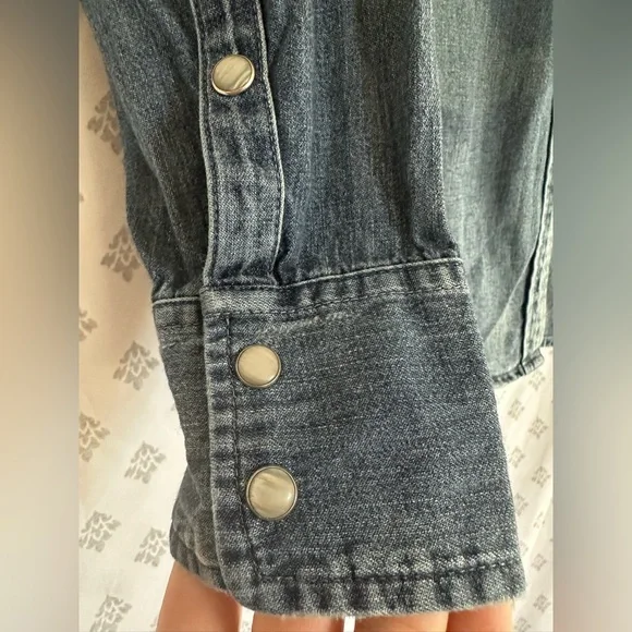J. Crew Denim Chambray Button Down Shirt with Pearl Snaps - Picture 3 of 13
